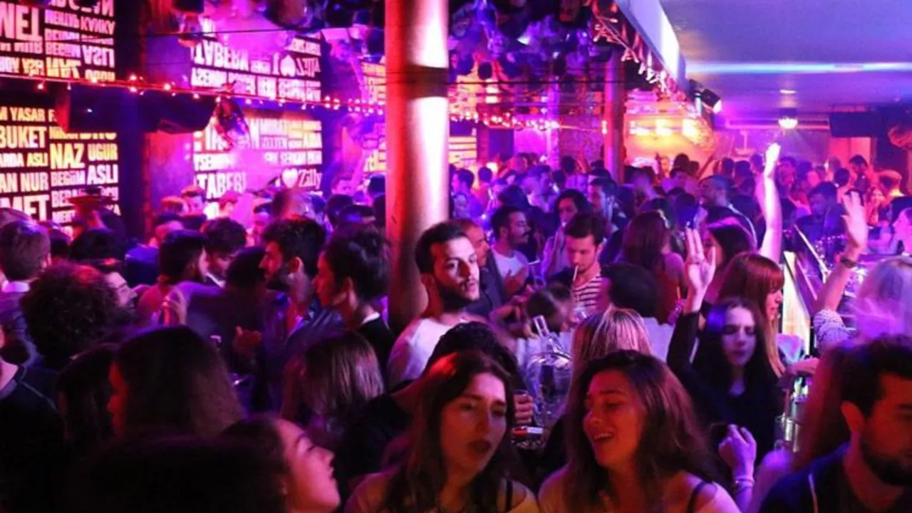 Nightlife in Istanbul: The Best Places to See and Be Seen