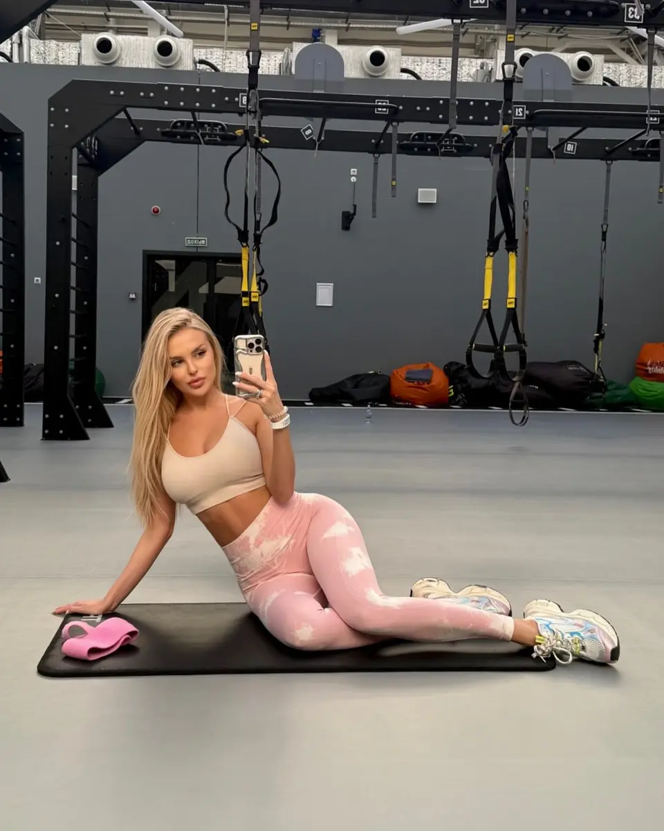 Аурелина эскорт в городе Дубай