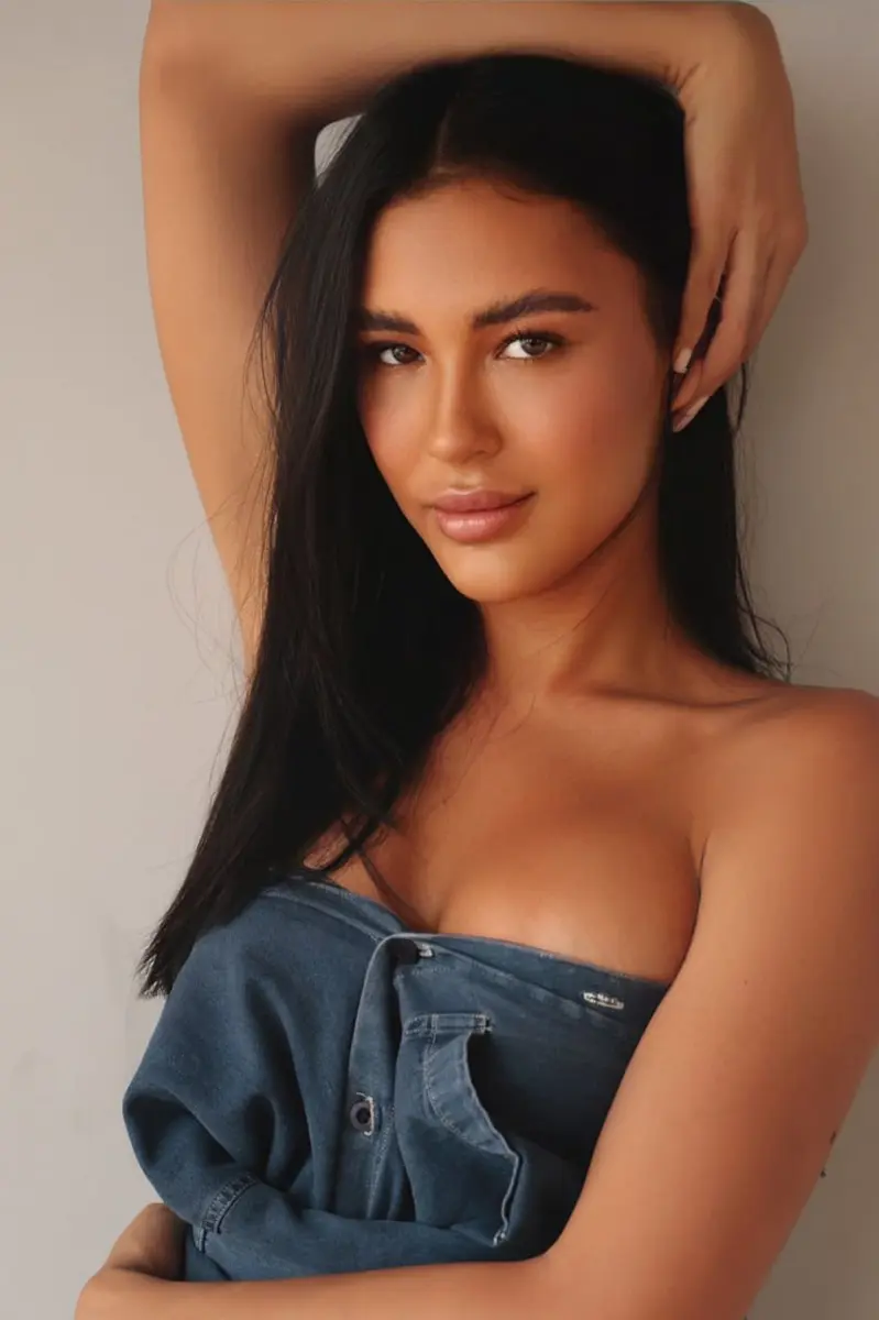 Сесилия эскорт в городе Дубай