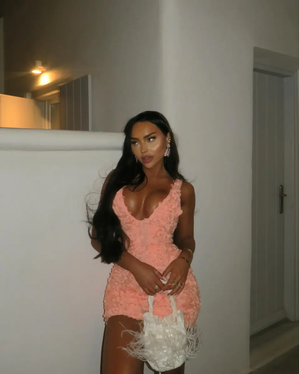 Элаити эскорт в городе Дубай