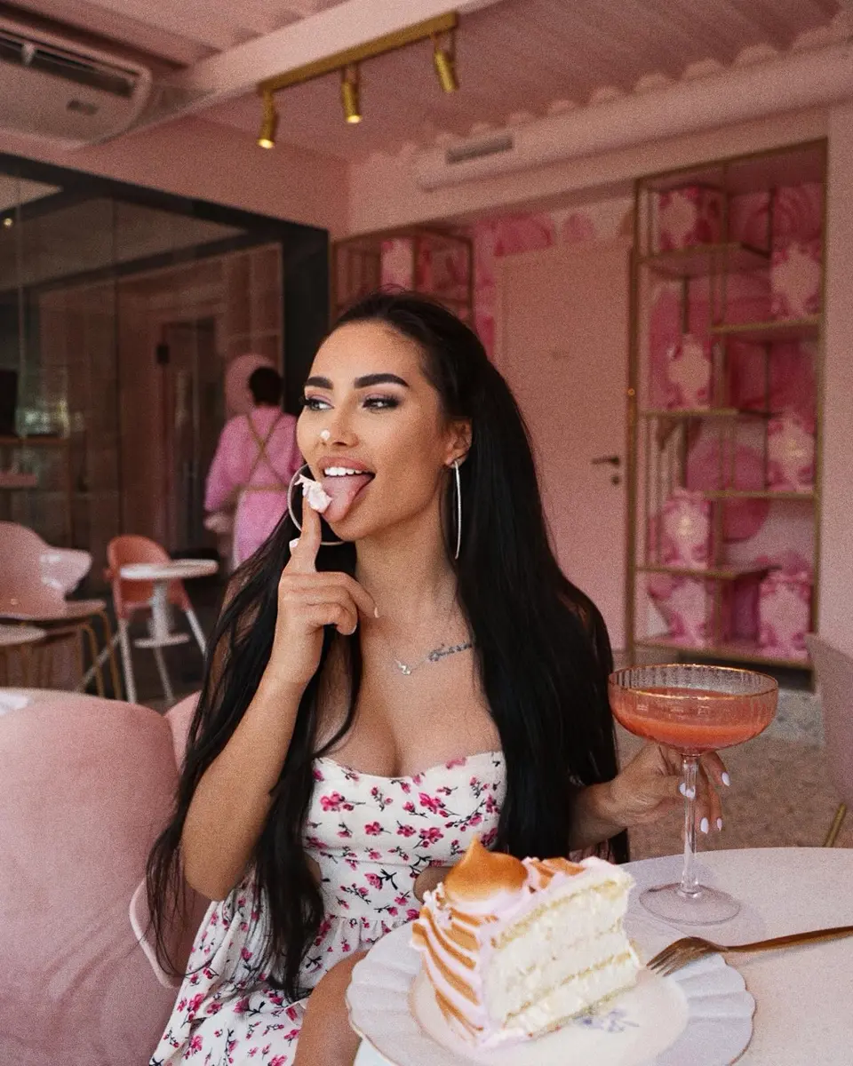 Галенна эскорт в городе Дубай