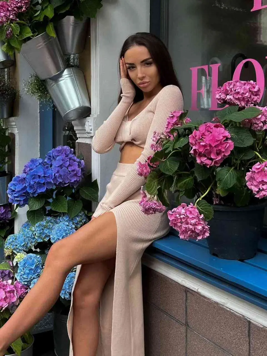 Lolya эскорт в городе Дубай