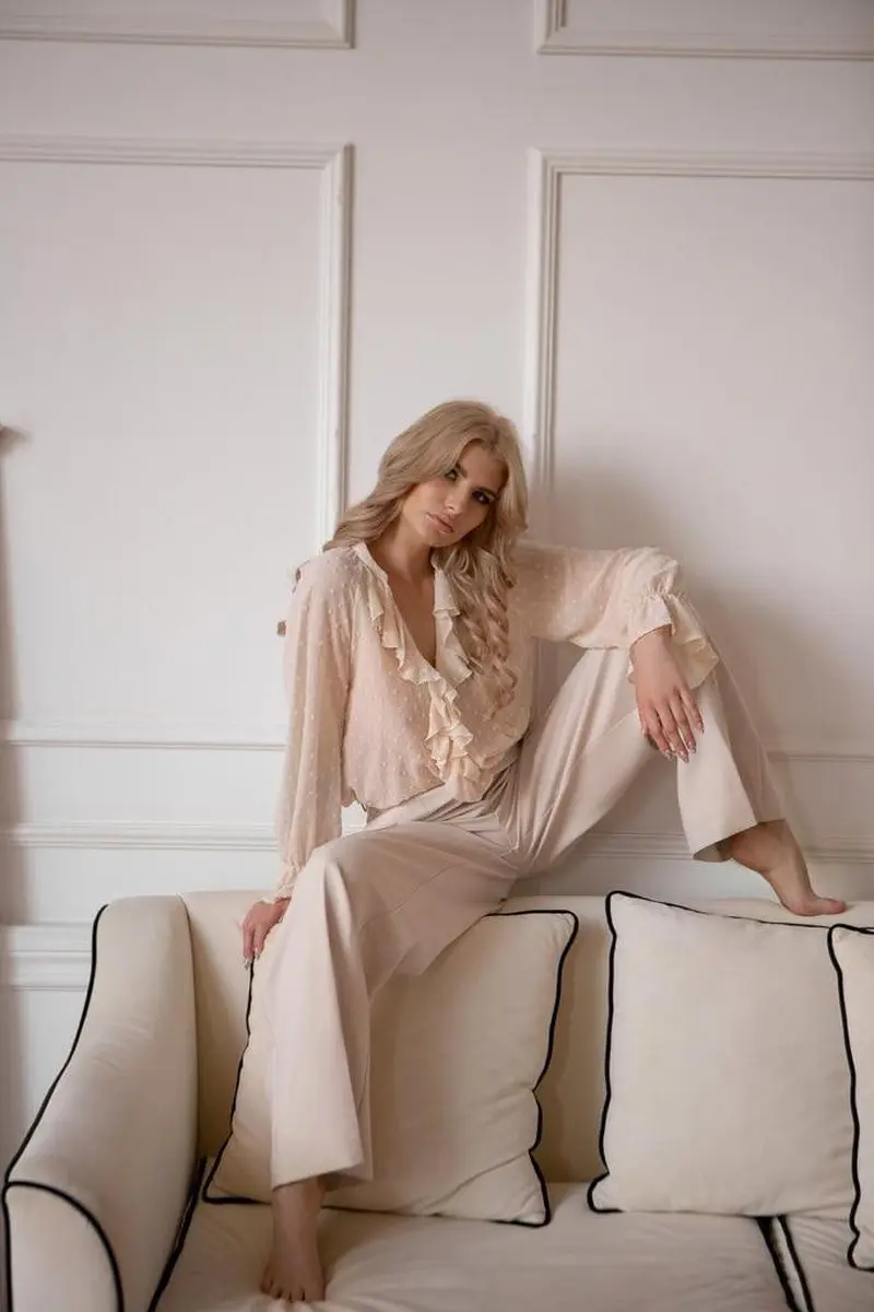 Микара эскорт в городе Дубай