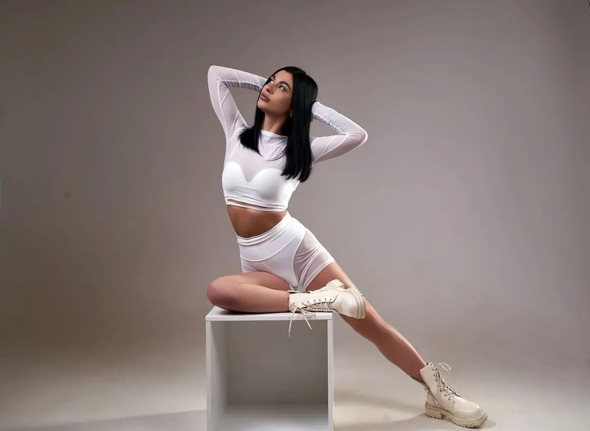 Нуми эскорт в городе Дубай