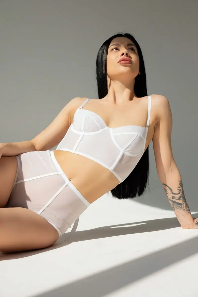 Нуми эскорт в городе Дубай