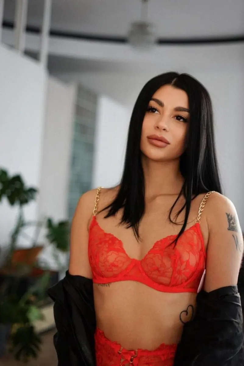 Нуми эскорт в городе Дубай