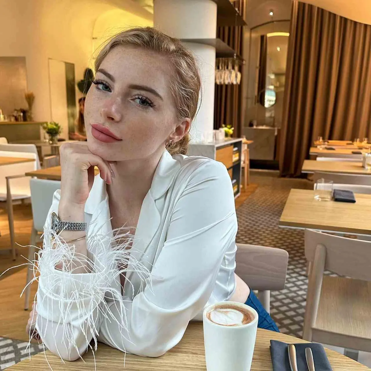 Соня эскорт в городе Дубай