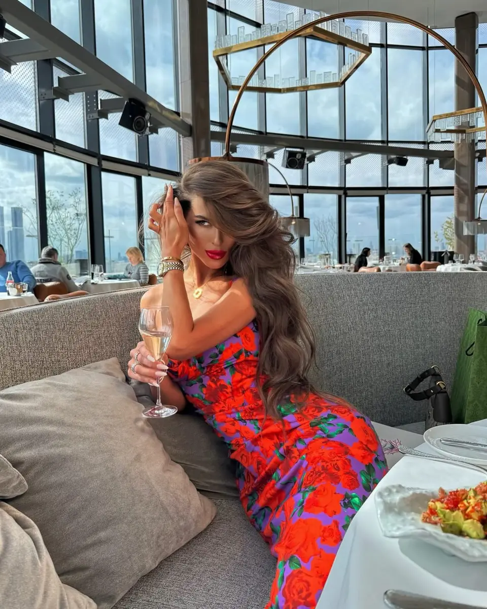 София эскорт в городе Дубай